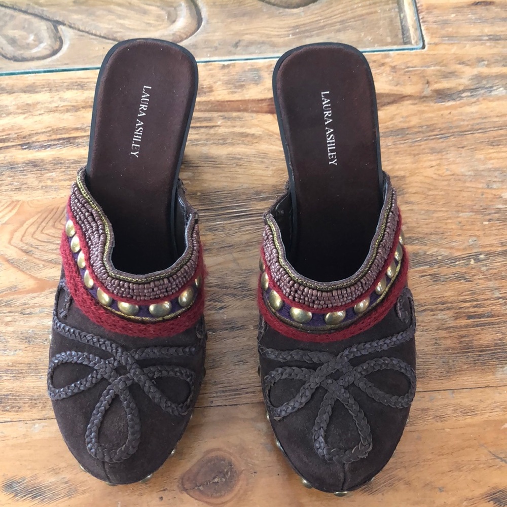 Laura Ashely brown suede clogs